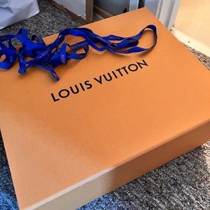Authentic LOUIS VUITTON LV Gift Box Magnetic Empty Large Box 15.5x13x7in…
